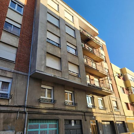 Moderno Apartamento Cerca Del Centro En León Kültér fotó